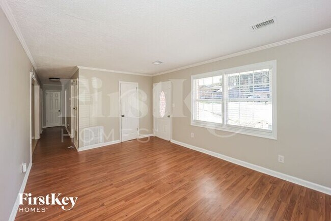 Foto del edificio - 3480 Leisure Ln