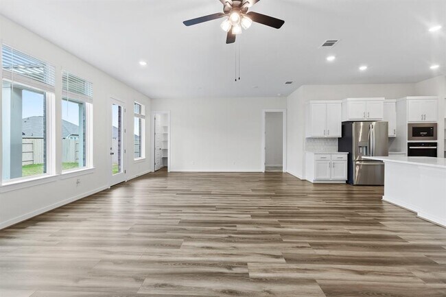 Foto del edificio - 150 Samuel Blair Pass