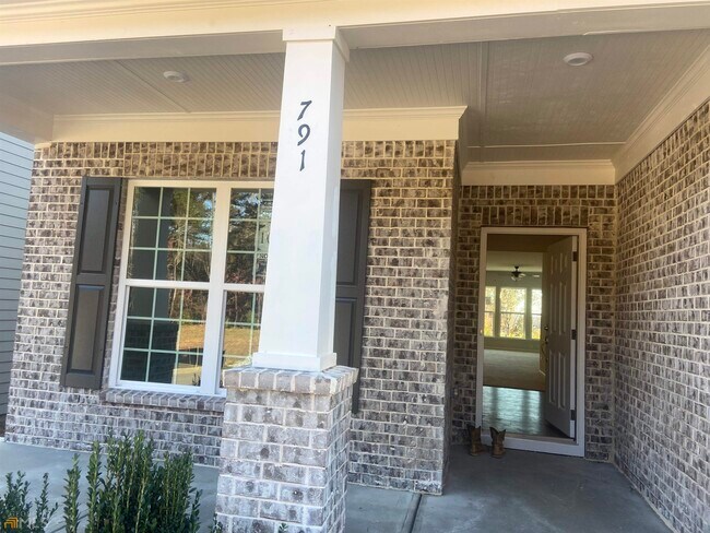 Building Photo - 791 Northway Pl