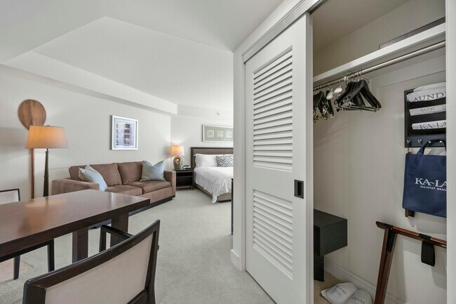 Foto del edificio - 223 Saratoga Rd