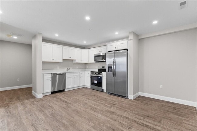 Foto del edificio - 202 Central St