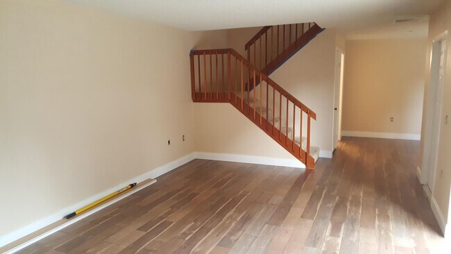 Building Photo - 2920 29th Ct