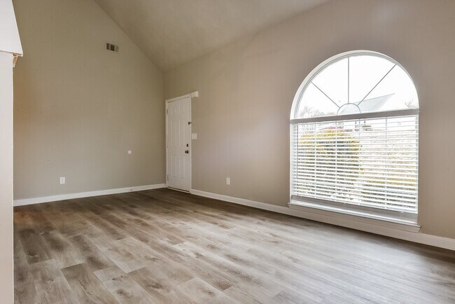 Building Photo - 5660 Black Berry Row
