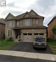 Building Photo - 455 Rideau River St