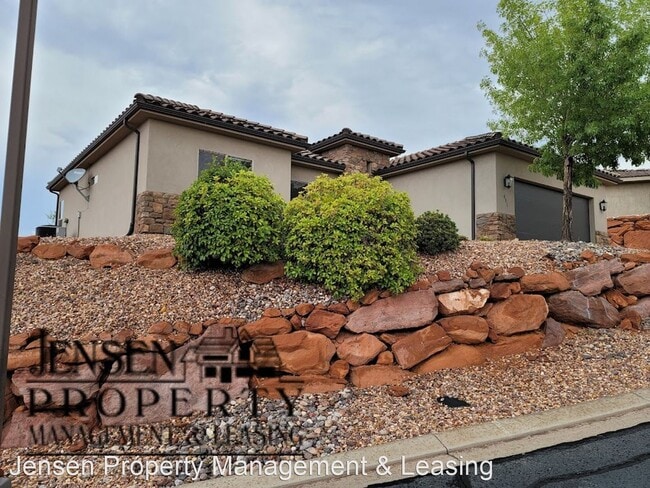Building Photo - 3 br, 2 bath House - 531 North Sunrock Way