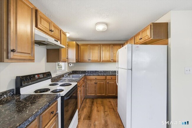 Foto del edificio - 194 Cherry St