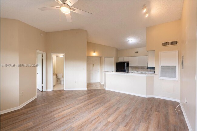 Building Photo - 2445 SW 18th Terrace