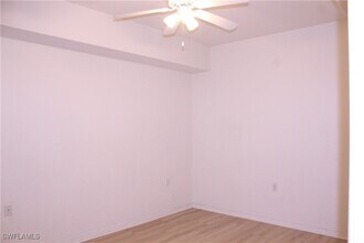 Building Photo - 8490 Kingbird Loop