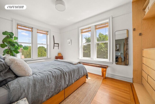 Foto del edificio - 4002 7th Ave