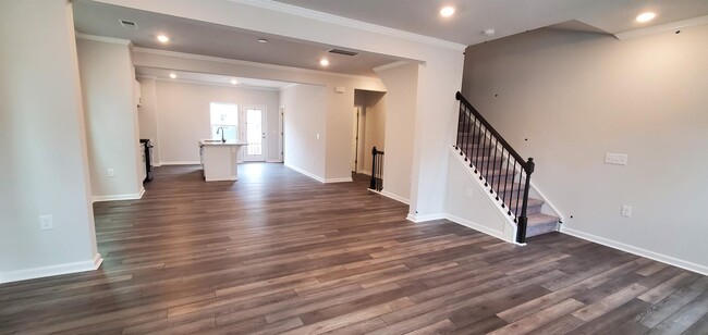 Building Photo - 1426 Rosepine Drive