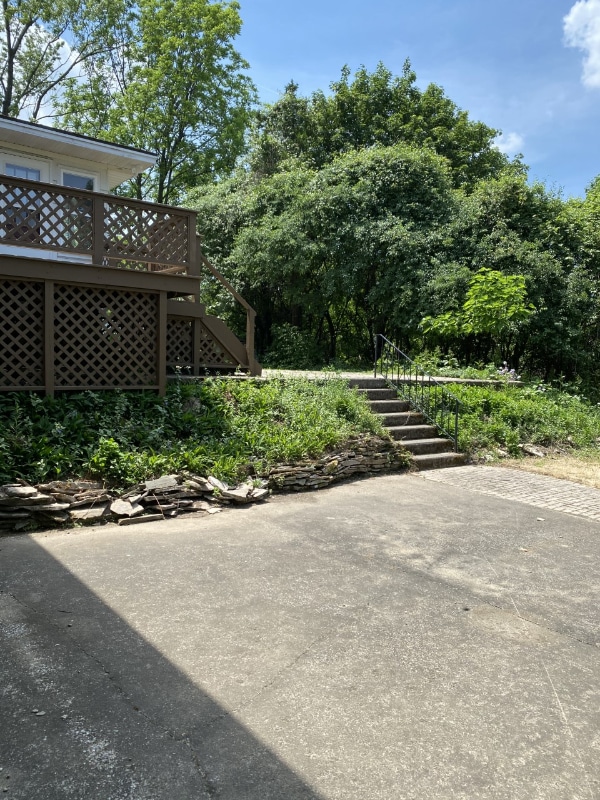 Building Photo - 102 Chaumont Dr