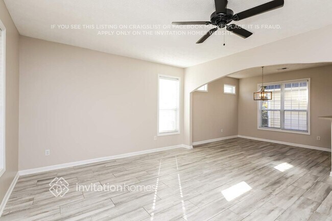 Foto del edificio - 307 Summerstone Ct