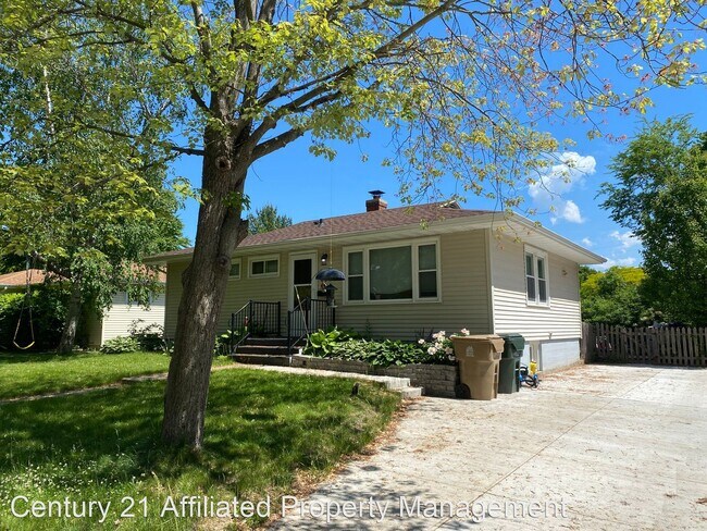 Foto del edificio - 3 br, 2 bath House - 5426 Dahlen Dr