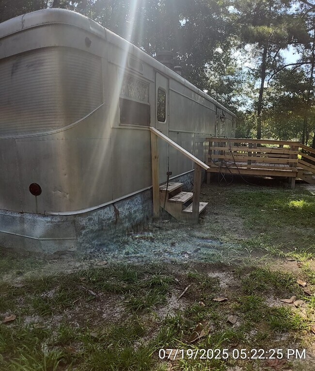 Foto del edificio - 58 Robinson Ln