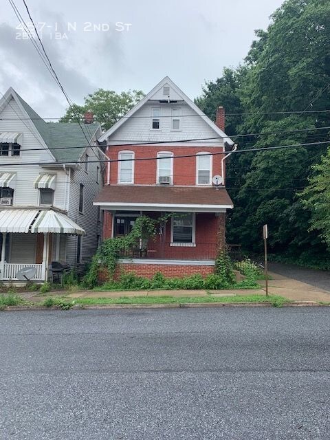 Primary Photo - 457 N 2nd St