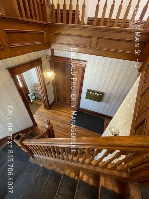 Building Photo - 1112 N Main St