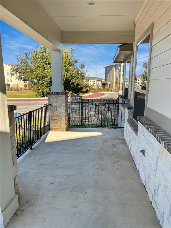 Building Photo - 308 S Brook Dr