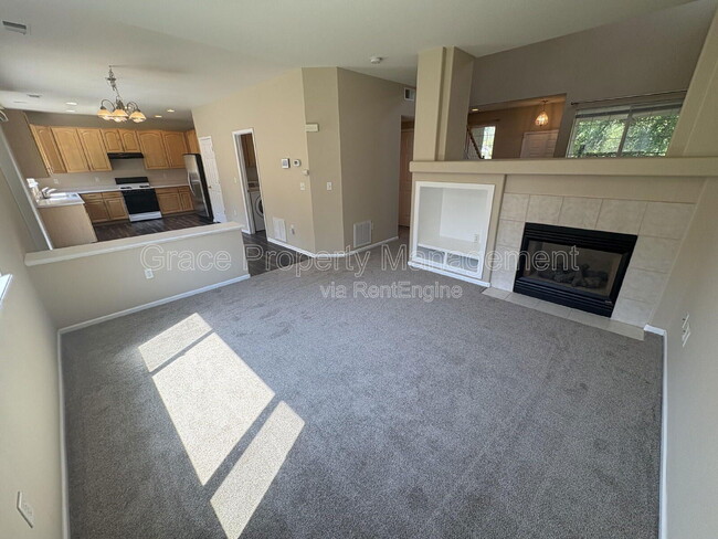 Building Photo - 910 Humboldt Way