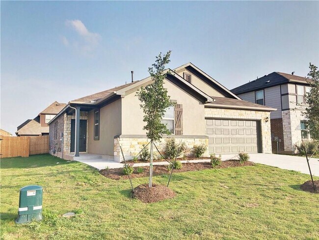 Building Photo - Gorgeous 4-bedroom home