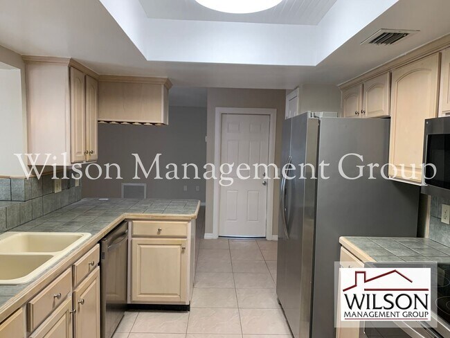 Foto del edificio - 3 br, 2 bath House - 620 Lakespur Lane