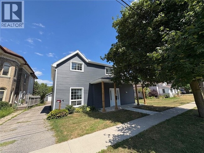 Building Photo - 139 Terrace Hill St