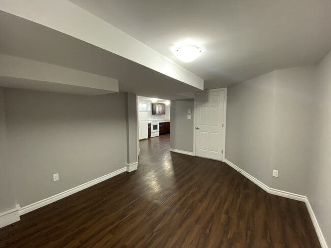 Building Photo - 66 Terris Ave