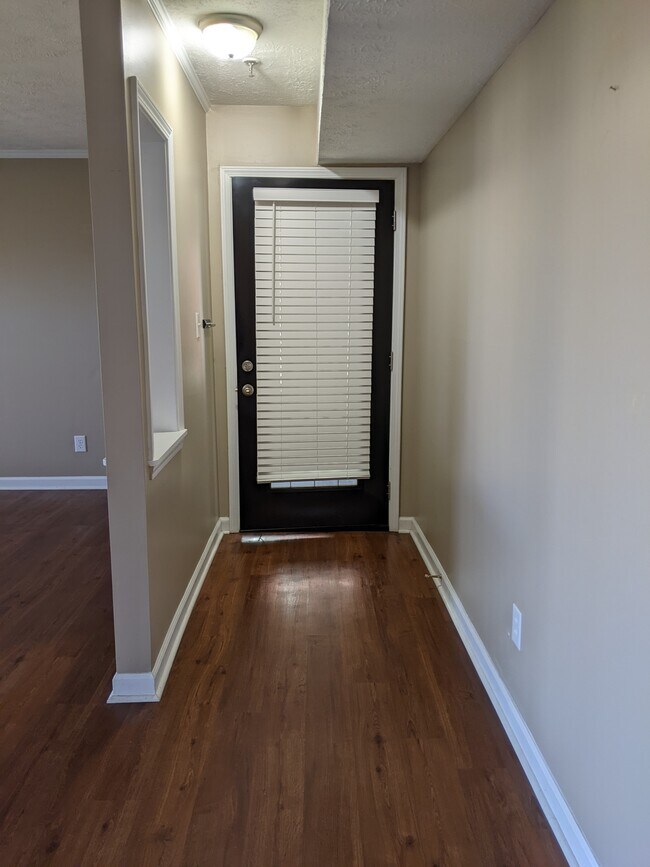 421 Redding Rd Unit 64, Lexington, KY 40517 Condo for Rent in