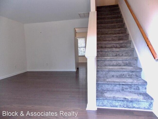 Building Photo - 2 br, 2.5 bath House - 23 Red Lane