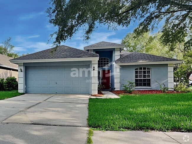 Building Photo - 1502 Scotch Pine Dr