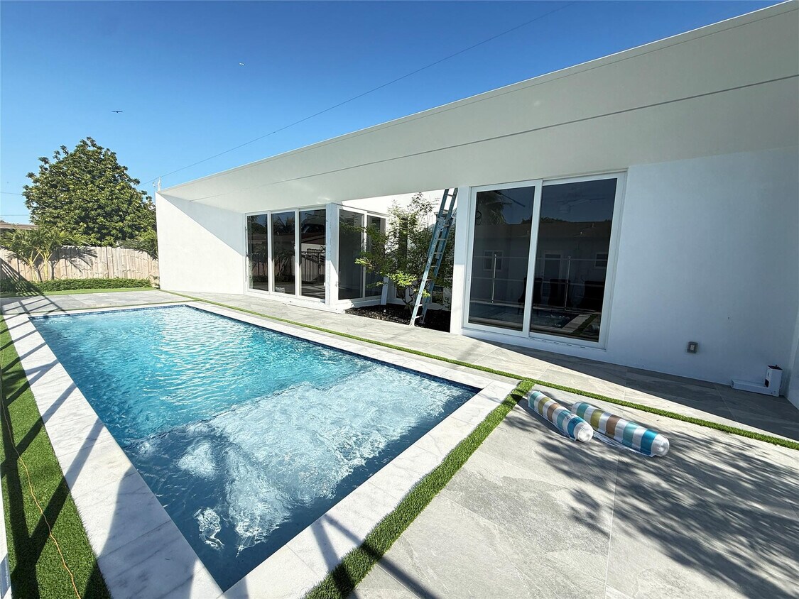 Foto principal - 12245 SW 29th Terrace