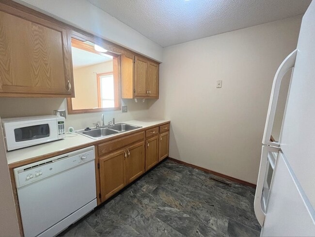 Foto del edificio - LEASING