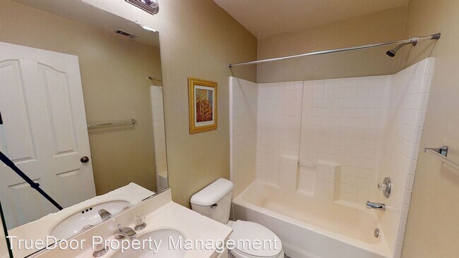 Foto del edificio - 5 br, 4 bath House - 2445 N Cameo Ct