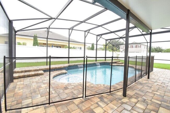 Foto del edificio - 3525 Meadow Breeze Loop