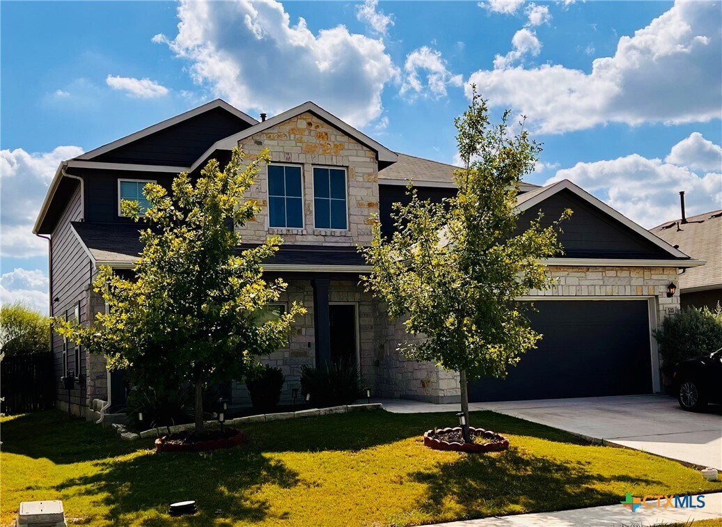 Foto principal - 533 Summersweet Rd