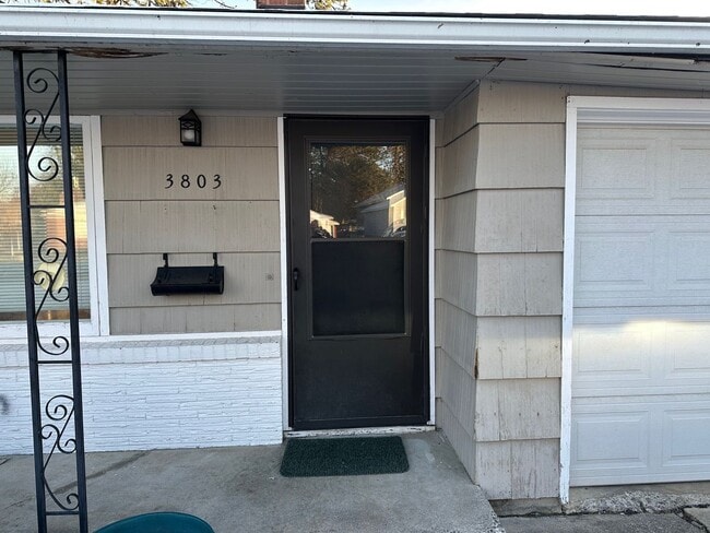 Foto del edificio - South Hill 3 Bedroom 2 Bath Rancher