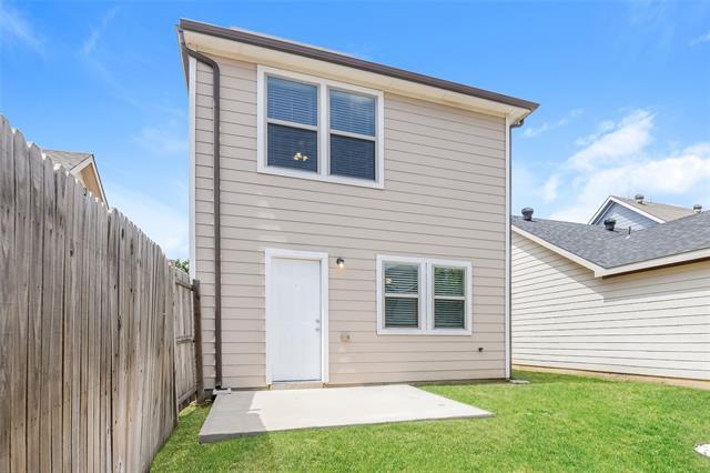 Foto del edificio - 10633 Many Oaks Dr