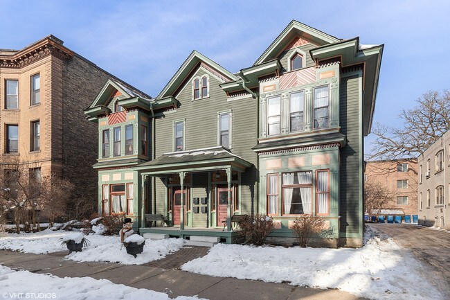 295/297 Dayton - 297 Dayton Ave
