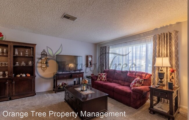Foto del edificio - 3 br, 2 bath House - 520 S. Center St.