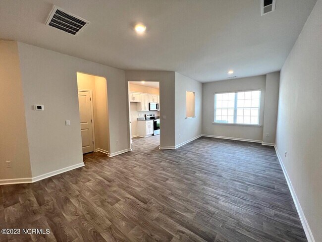 Building Photo - 1808 Gracie Ln