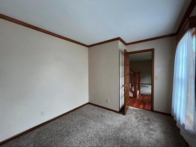 Foto del edificio - 440 Taylor Ave