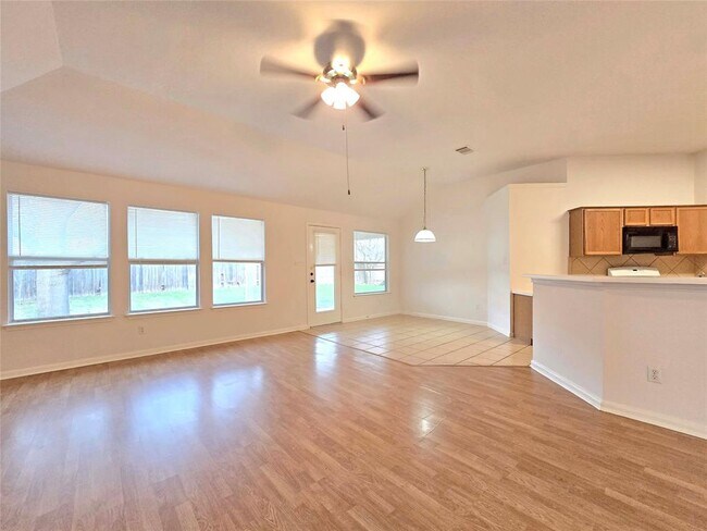 Foto del edificio - 1508 Cosmos Way