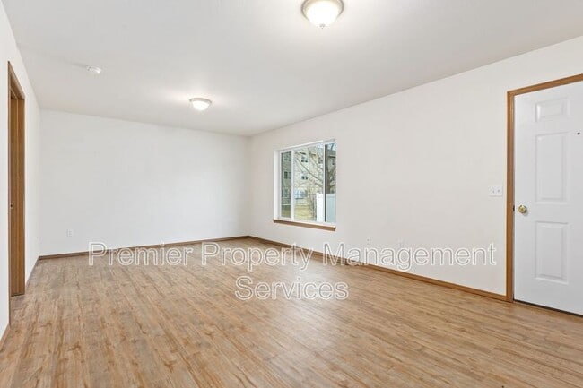 Building Photo - 408 Rice Ln