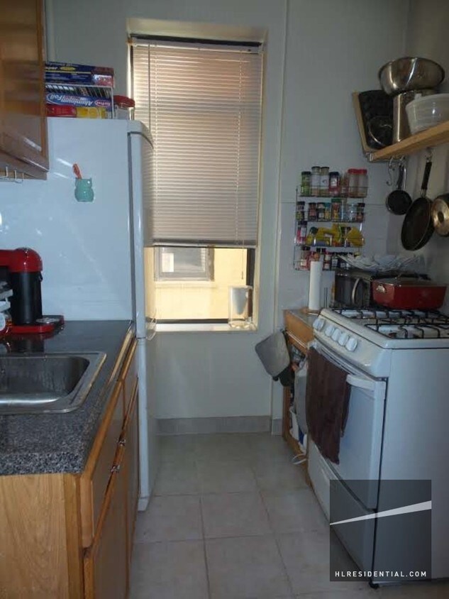 Primary Photo - 2849 34th St