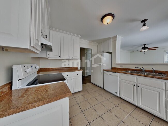 Foto del edificio - 4905 Heritage Woods Ct