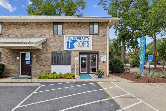 Building Photo - University Lofts