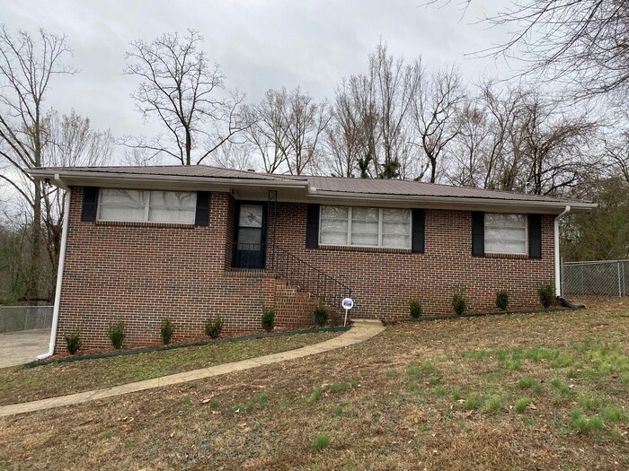 319 23rd Ave NW Center Point, AL 35215 House for Rent in Center Point