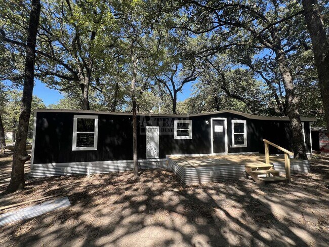 Foto del edificio - Beautiful Remodeled 3 Bed 1.5 Bath