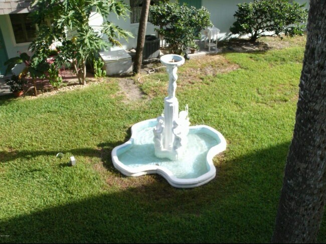 Foto del edificio - 55 Vining Ct