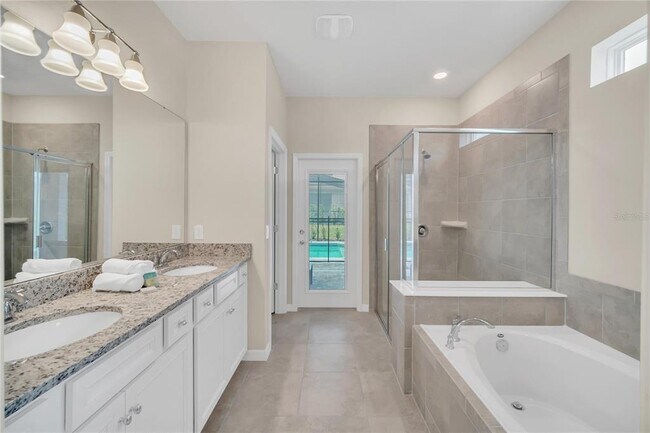 Building Photo - 7196 Oakmoss Loop