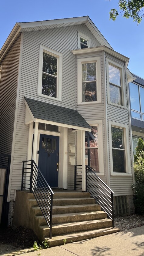 Foto principal - 1503 W Superior St